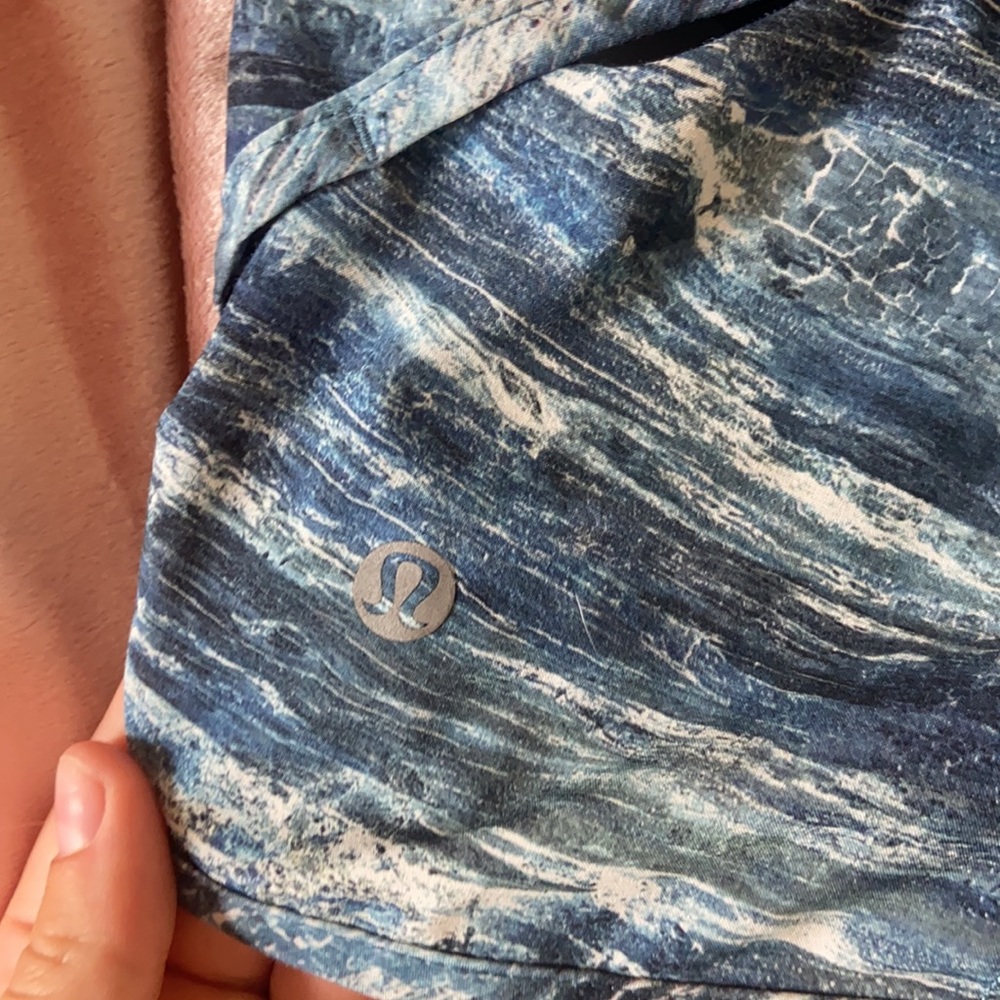 Lululemon speed short RARE - Picture 3 of 4